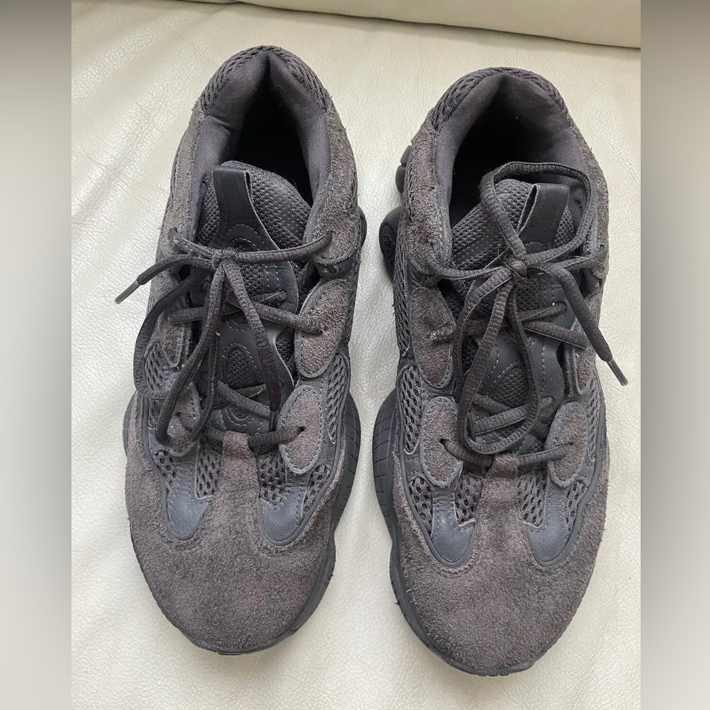adidas Yeezy 500 size 8.5